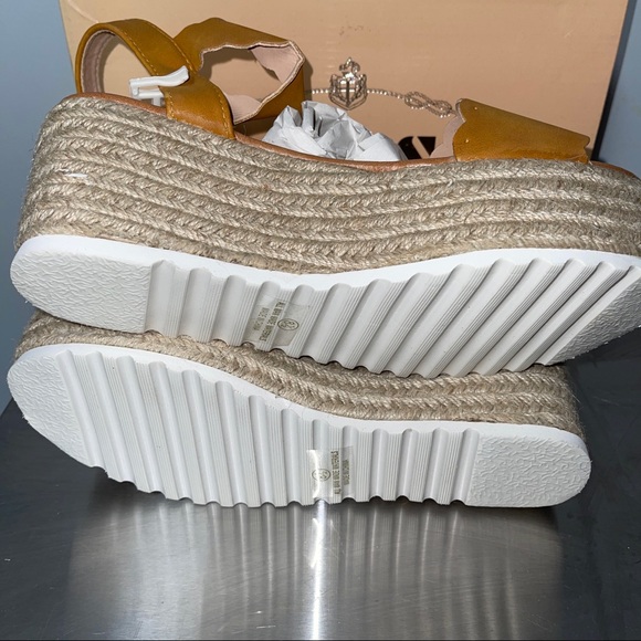 AMS Espadrille Platform Sandals in Leopard - Picture 8 of 9